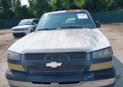 2004 Chevrolet Silverado 1500 Work Truck z USA, uszkodzony, nr VIN 2GCEC19T641288987